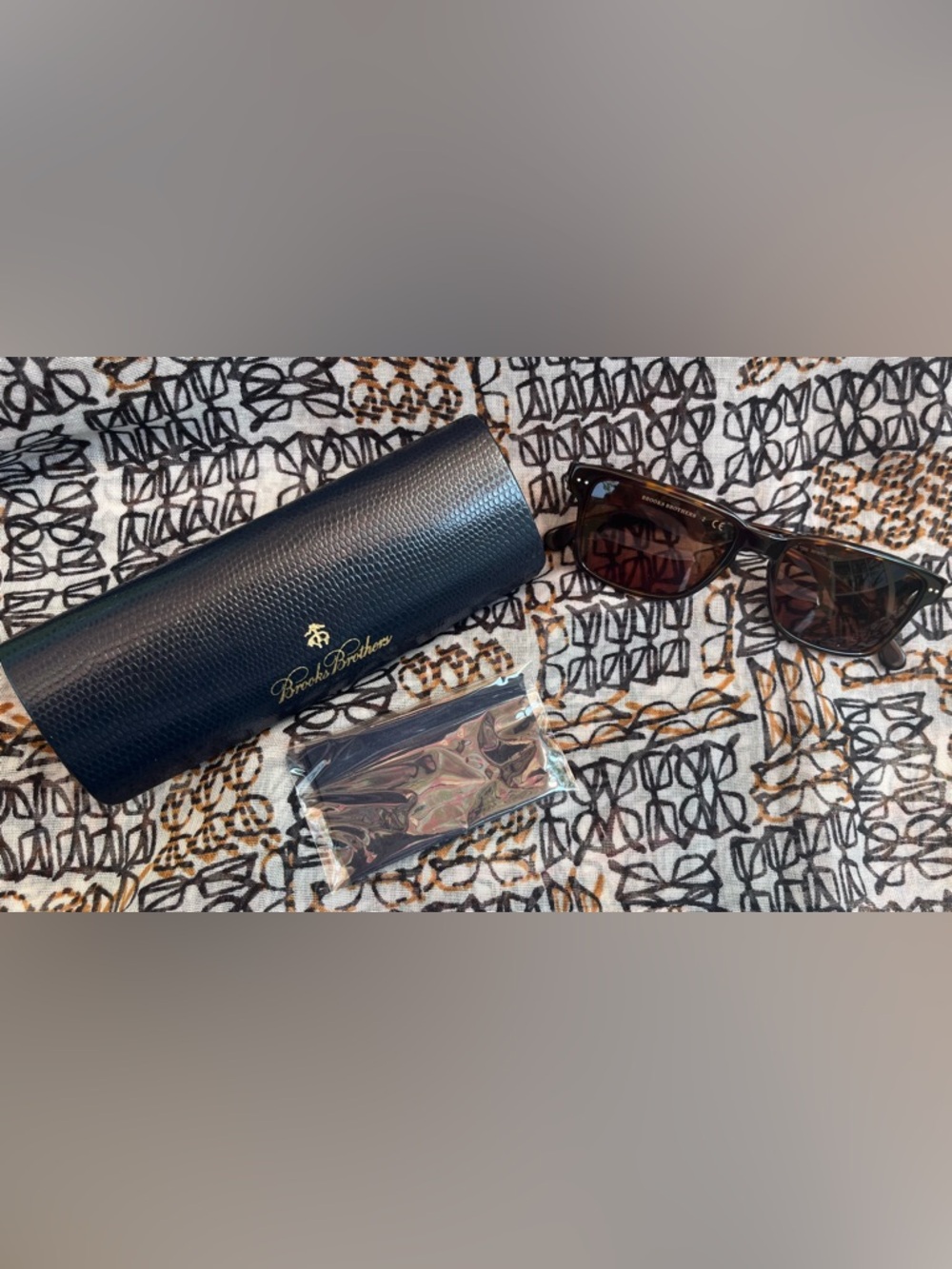 Brooks Brothers Tortoiseshell Sunglasses with Brown Lenses